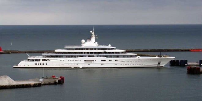 l'Eclipse è uno degli yacht più grandi e costosi al mondo